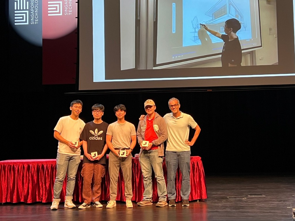 Project Luminote award showcase